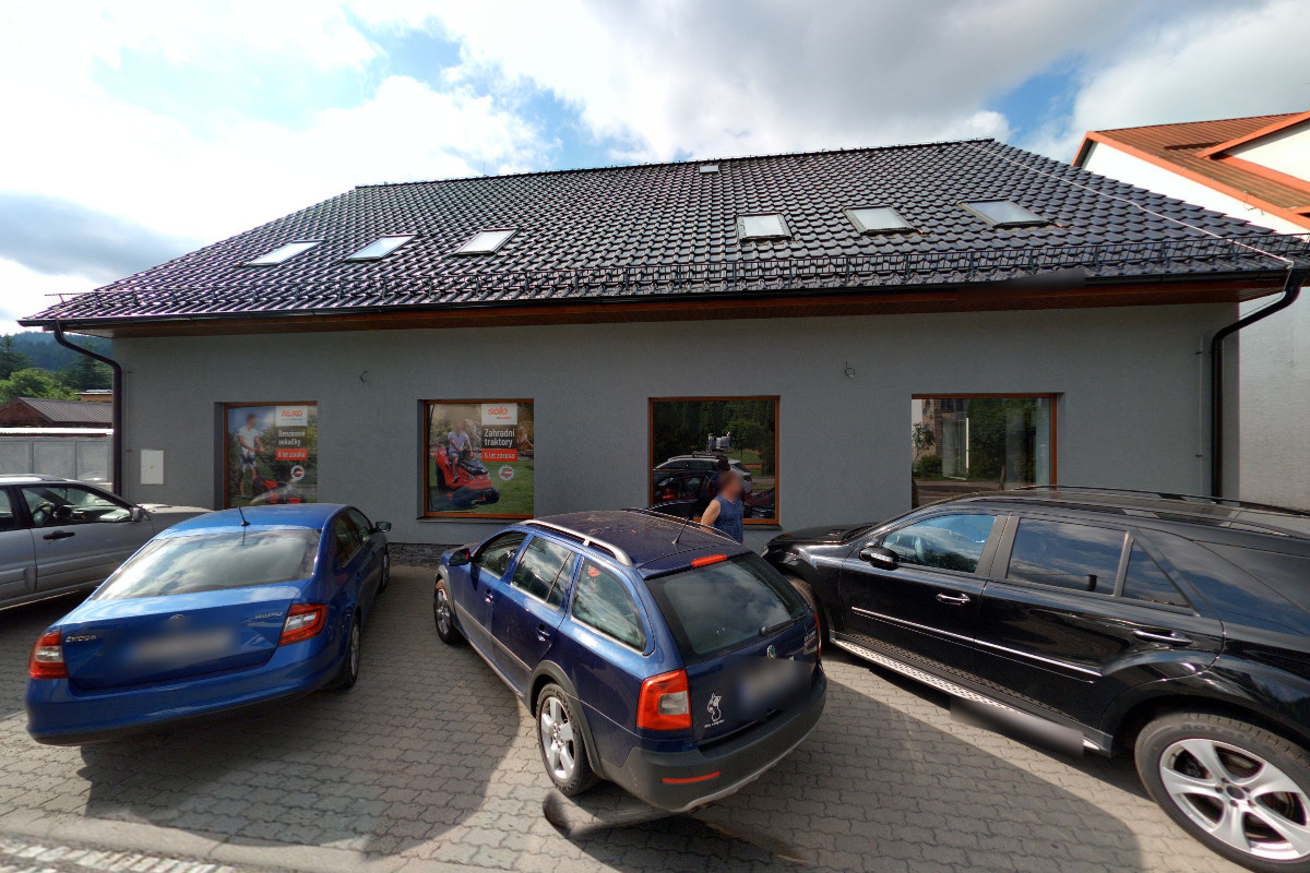 KUMBÁR zahradní technika