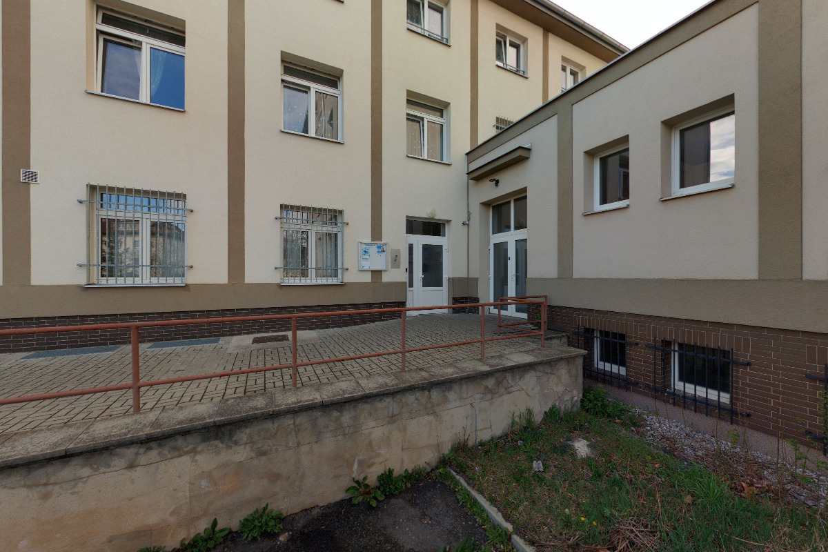 Azylový dům pro ženy a matky s dětmi v tísni Most foto 2