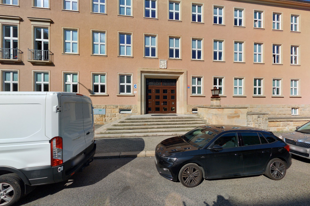 Technická univerzita v Liberci - Katedra chemie Fakulty přírodovědně-humanitní a pedagogické