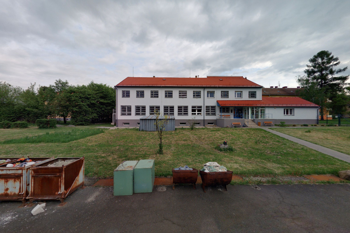 Střední uměleckoprůmyslová škola sklářská Valašské Meziříčí