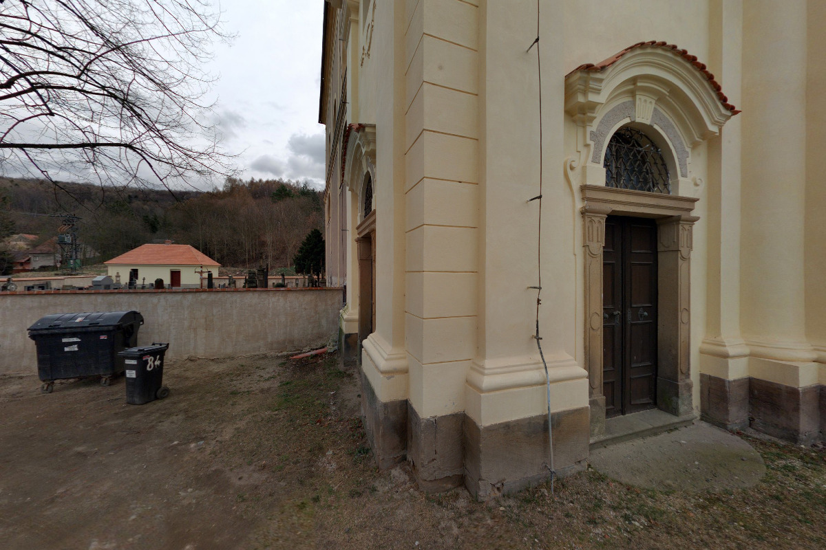 Římskokatolická farnost Dolní Ročov