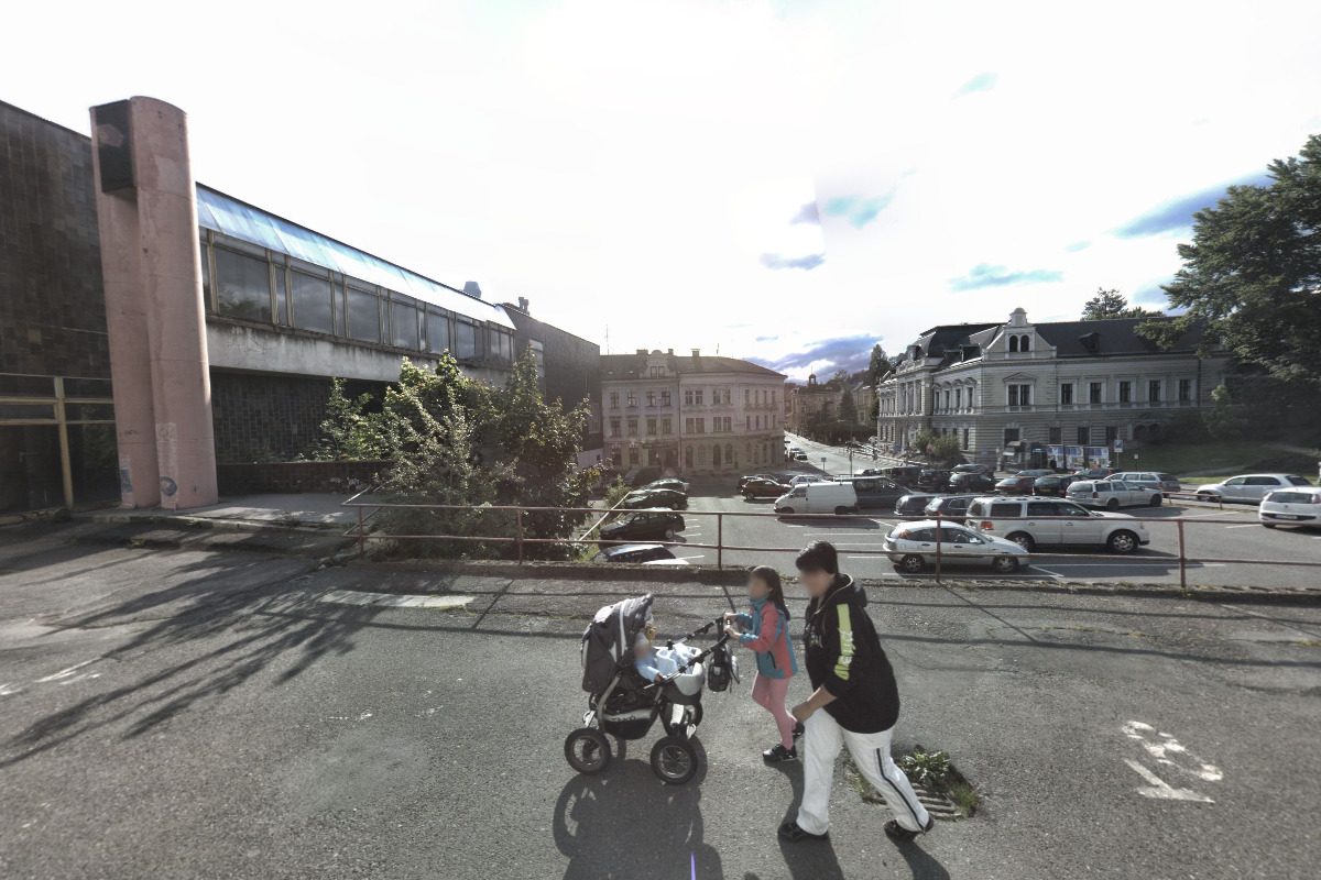 SPACE mobilní telefony foto 2