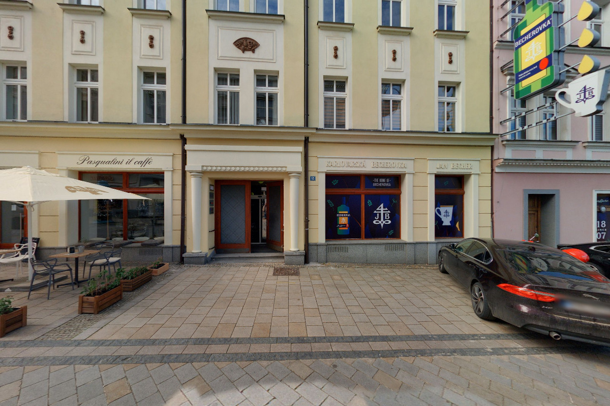 RECOM INVEST, s.r.o.