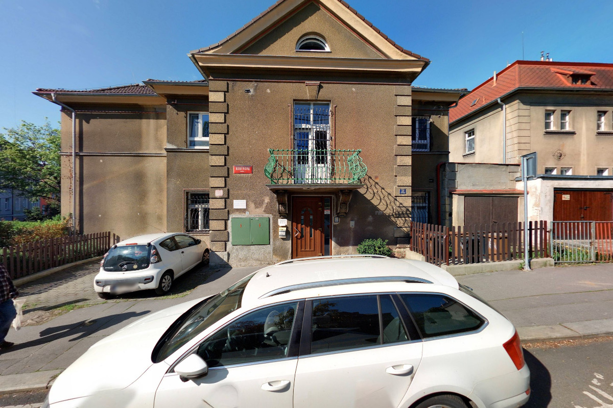 MUDr. Zuzana Wurstová