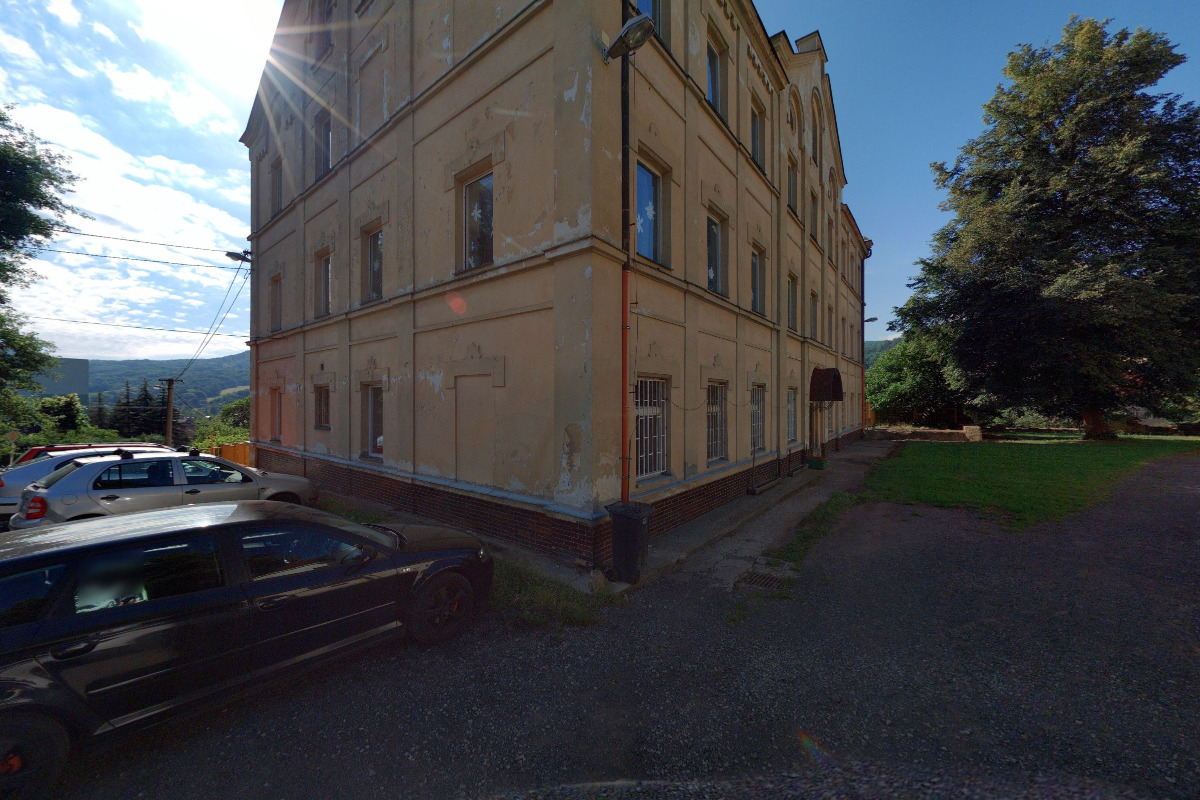 ZŠ a MŠ Jílové, Kostelní foto 5