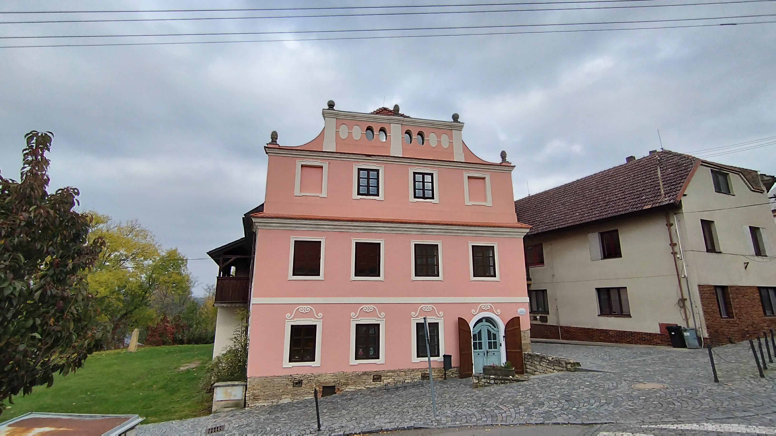 Městská knihovna Luže foto 2