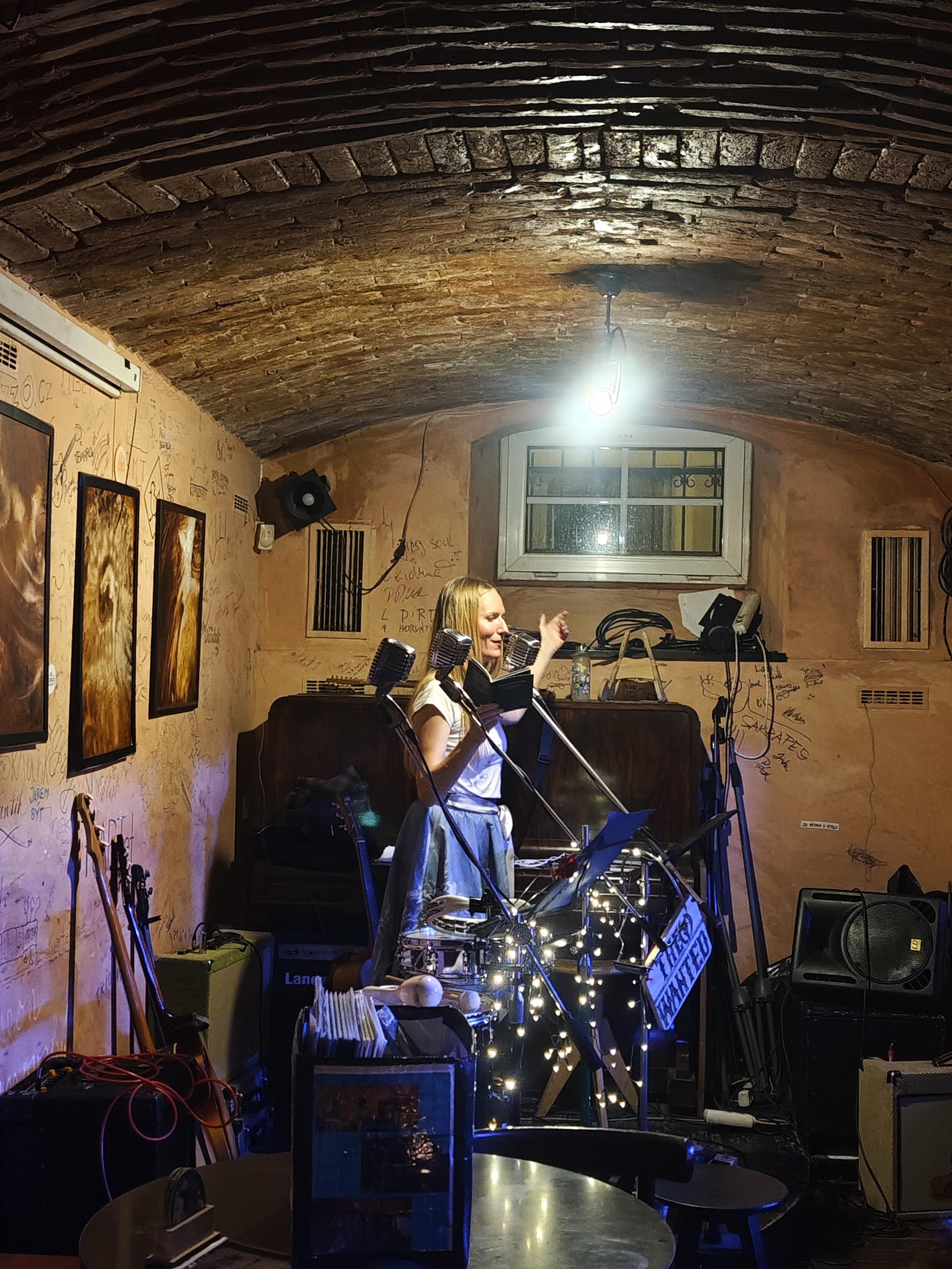 U kouřícího králíka