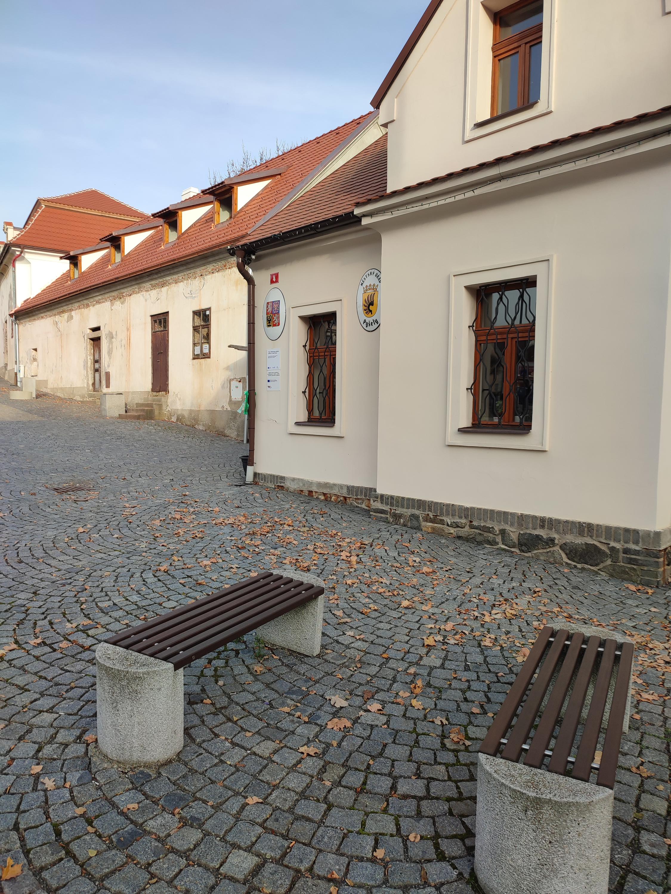 Městská knihovna Pyšely foto 2