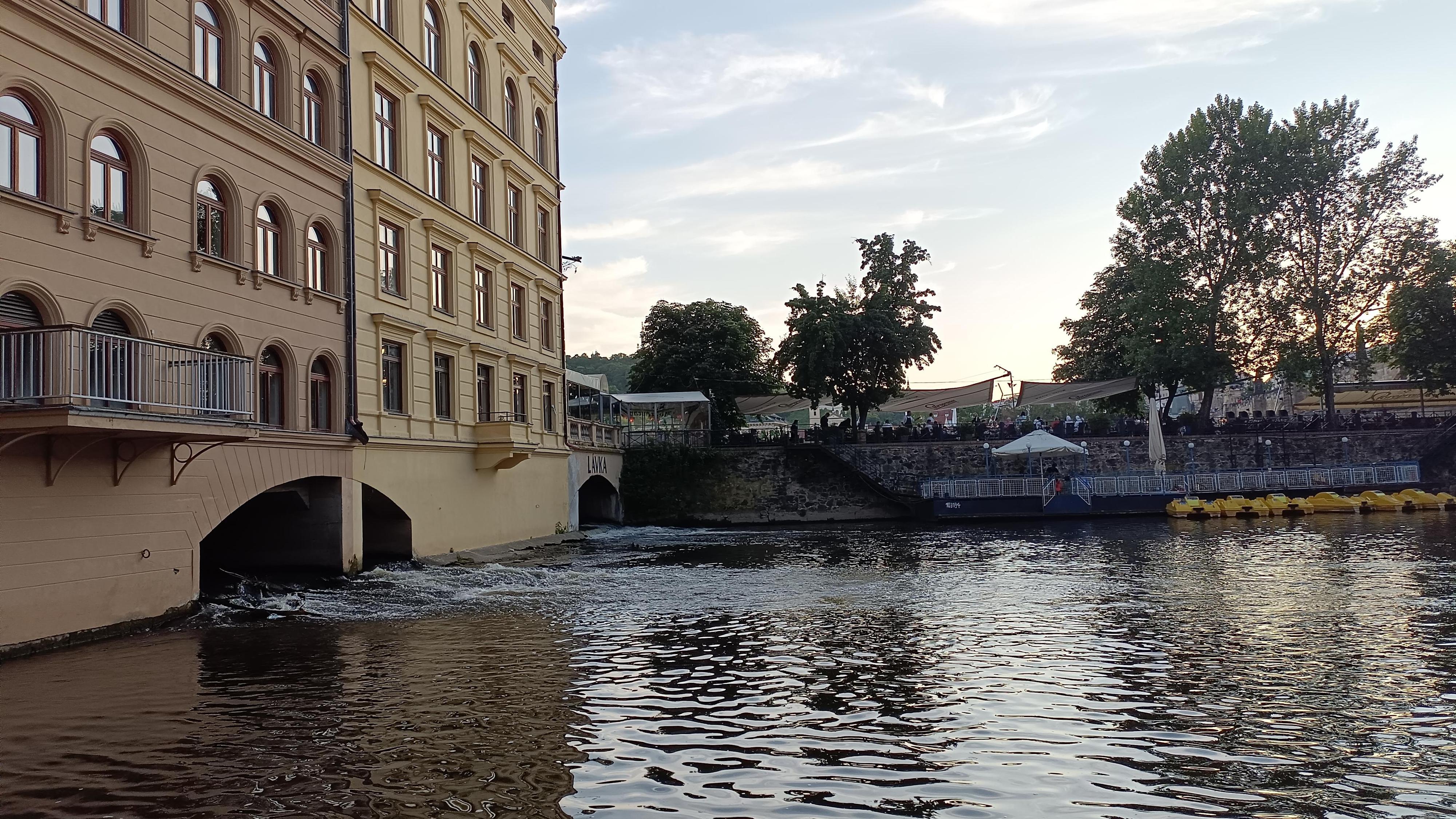 Divadlo Lávka foto 5