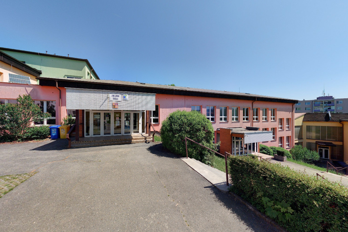 ZŠ 5. května, Rožnov pod Radhoštěm foto 5