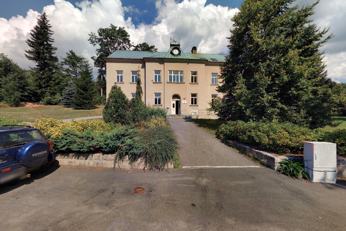 Základní škola a Mateřská škola, Kořenov foto 2