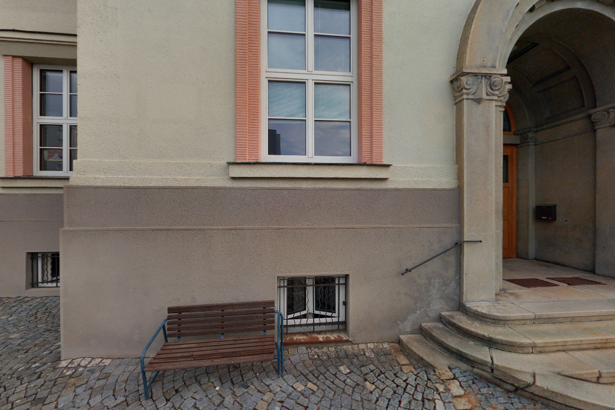 SUPŠ sklářská Železný Brod - knihovna foto 4