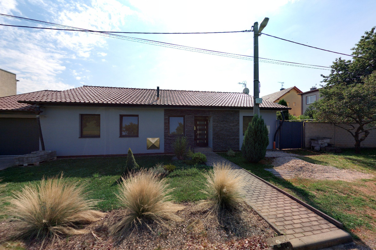 KOMÍNY HLUK - PETR BLEŠA