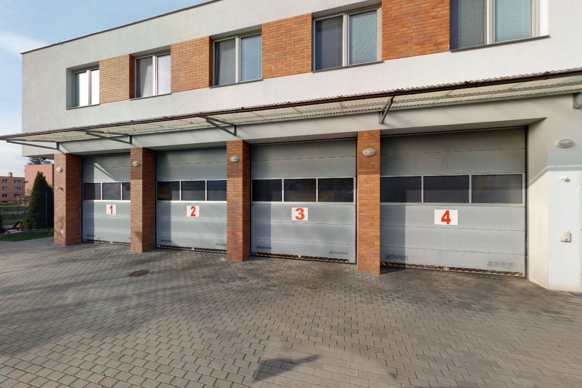 Zdravotnická záchranná služba Zlínského kraje foto 2