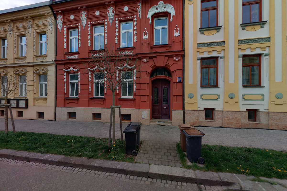 Anna Strašáková - OK GROUP