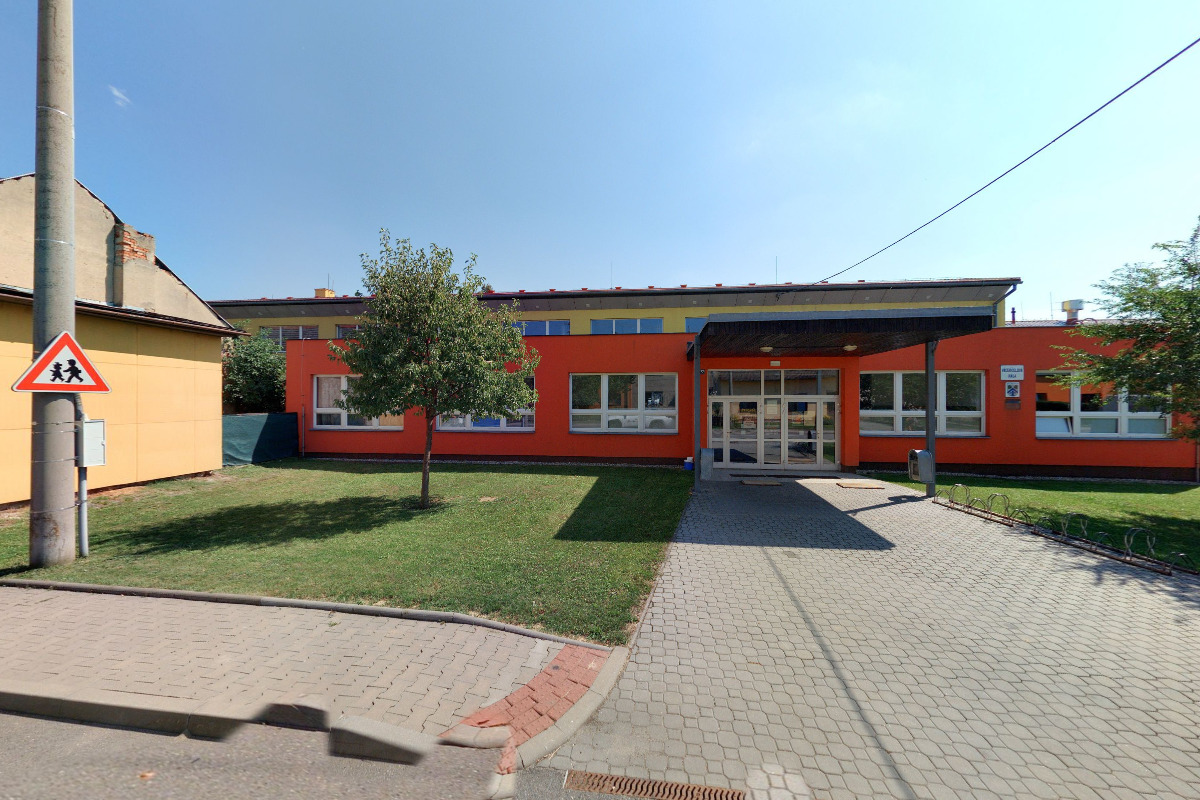 Víceúčelová hala Březolupy foto 3