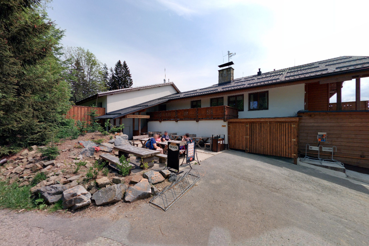 Hospůdka Pod Starým bukem - nabíjecí stanice