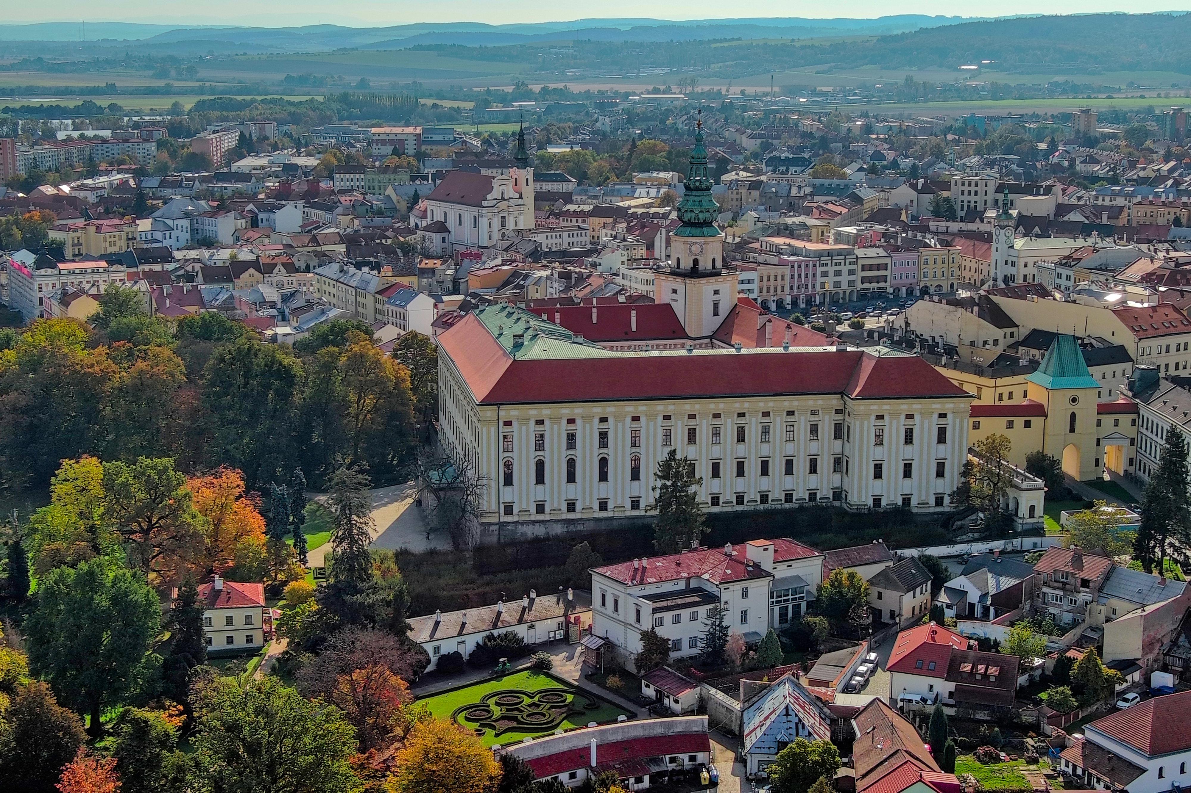 Arcibiskupský zámek a zahrady Kroměříž foto 3