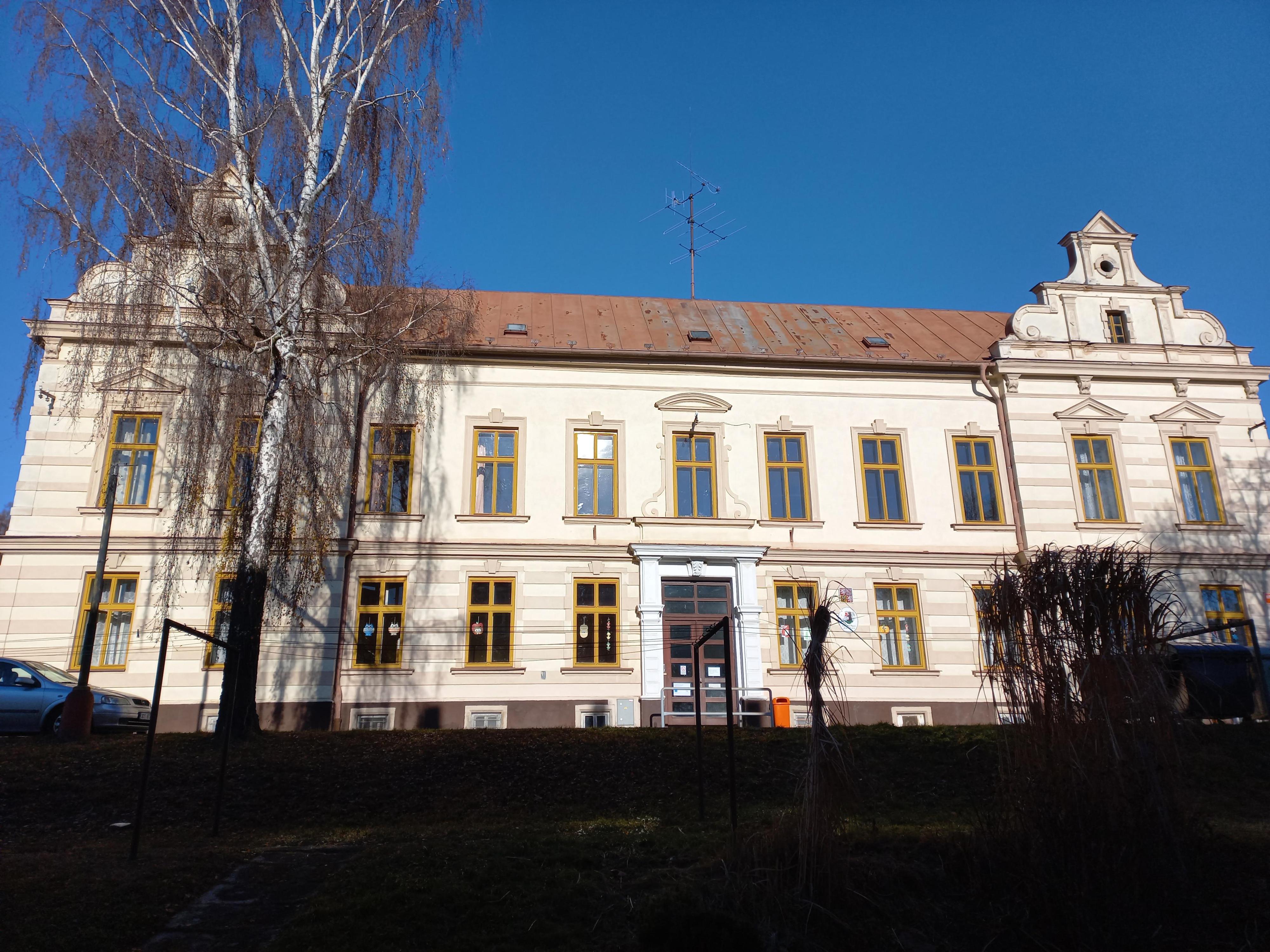 ZŠ a MŠ Horní Planá foto 2