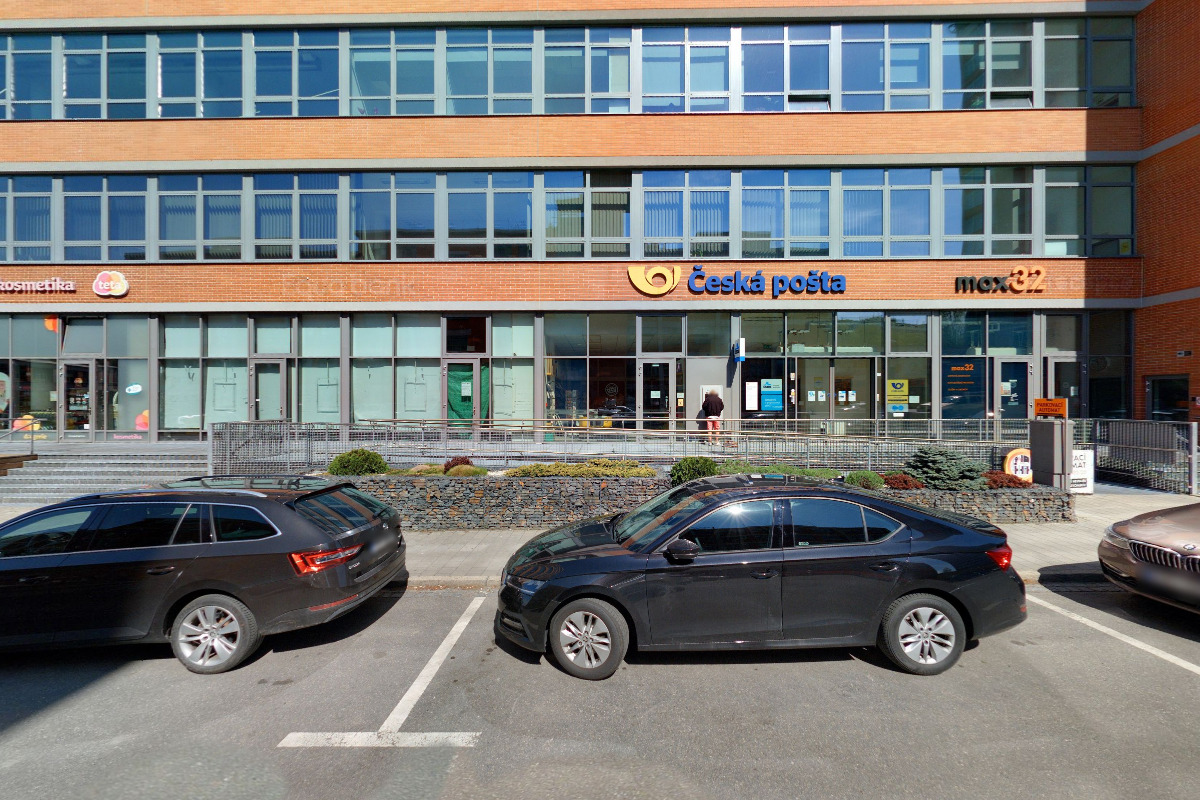 Raiffeisenbank - bankomat foto 1