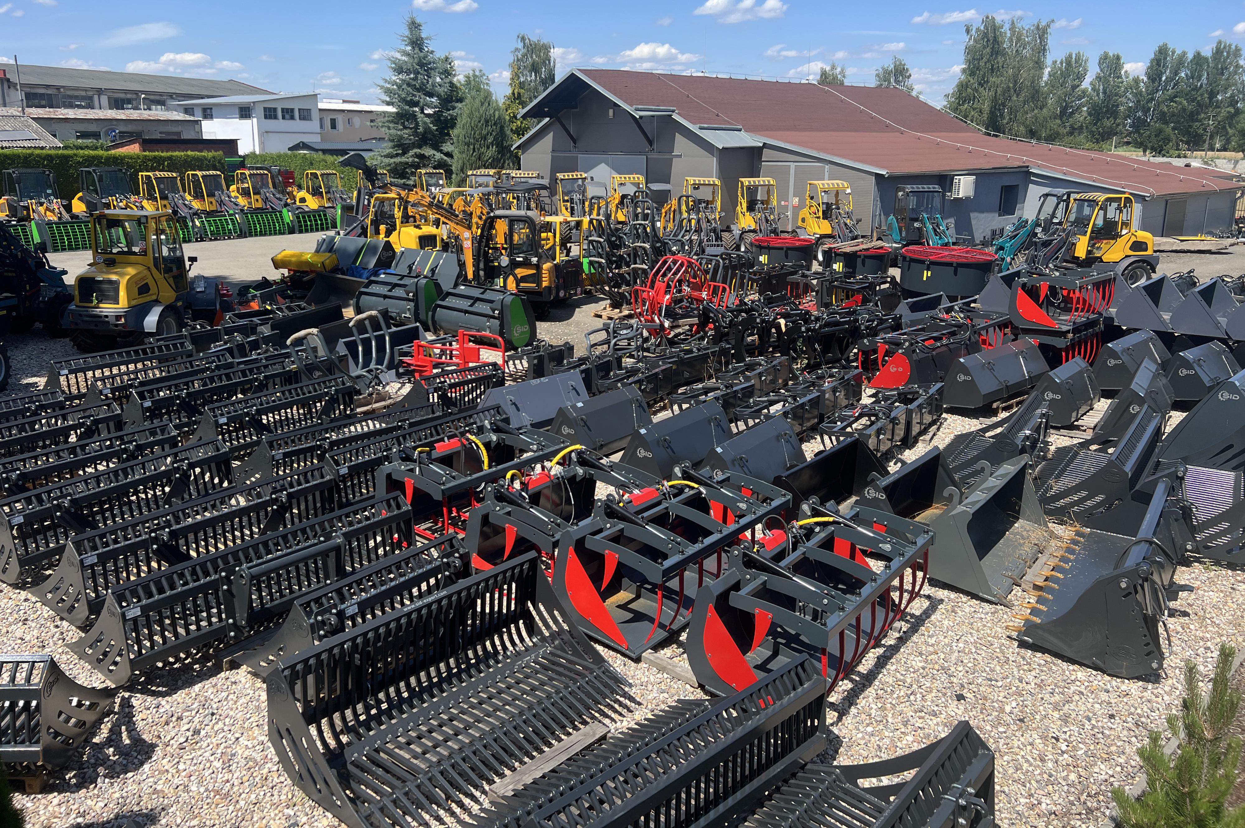 Velké množství přídavných adaptérů SKLADEM