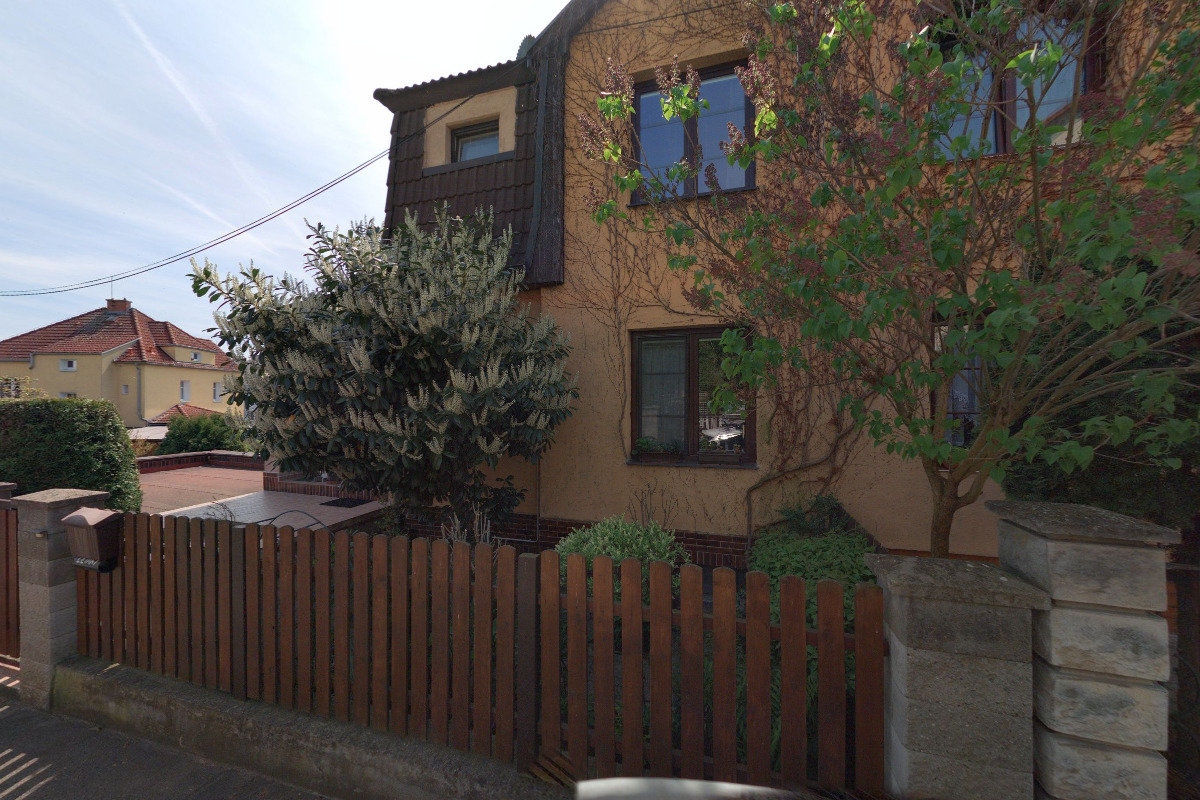 Znalec v oboru ekonomika - Vlastislav Hnida