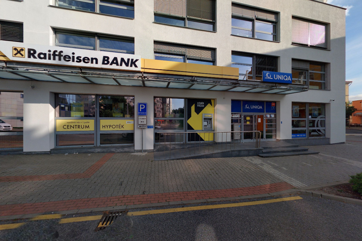 Raiffeisenbank - bankomat foto 2