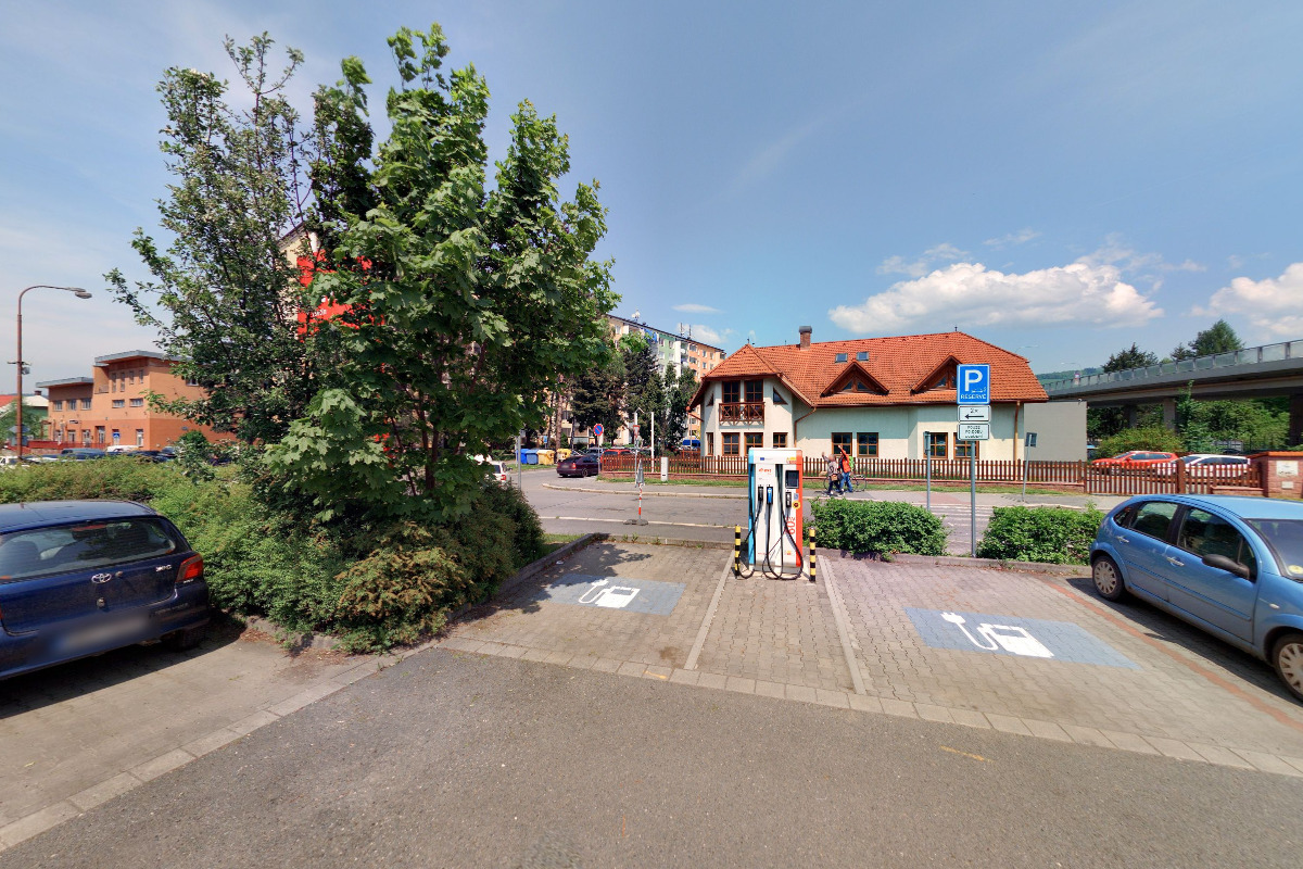 Dobíjecí stanice E.ON Drive