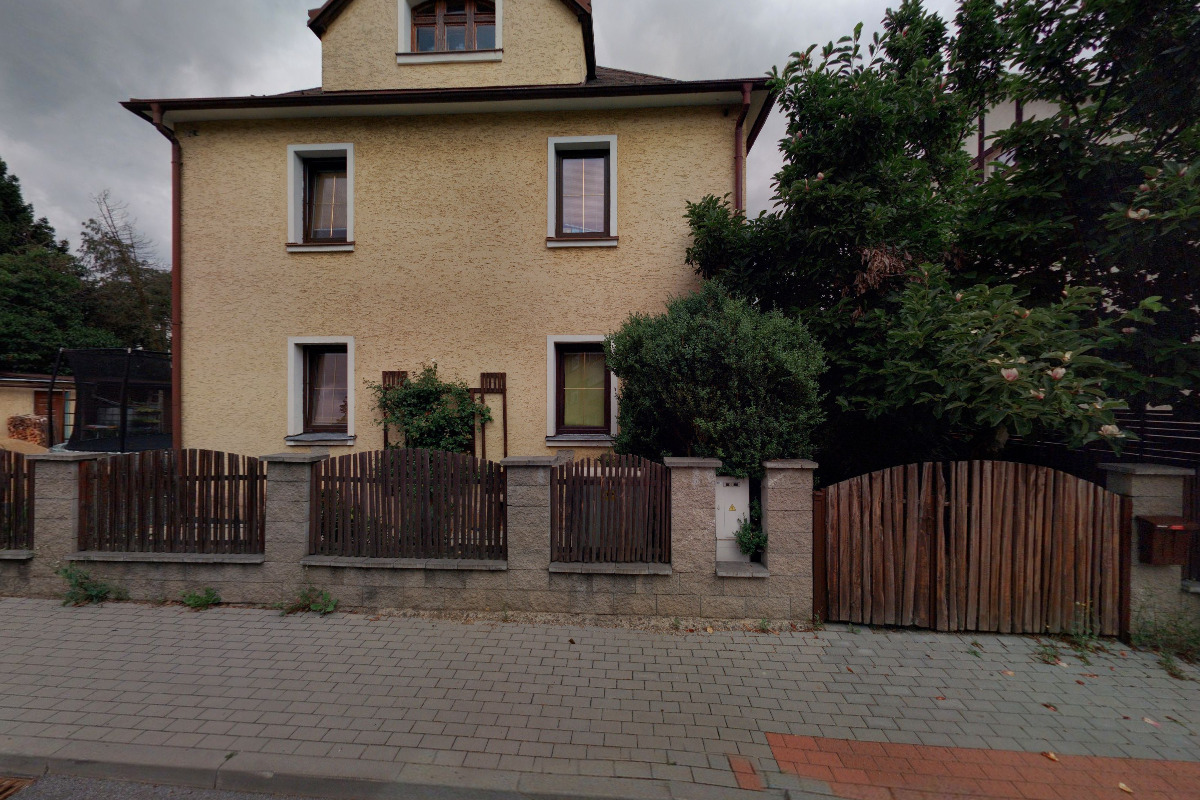 STĚHOVÁNÍ AUTODOPRAVA V.T.T.