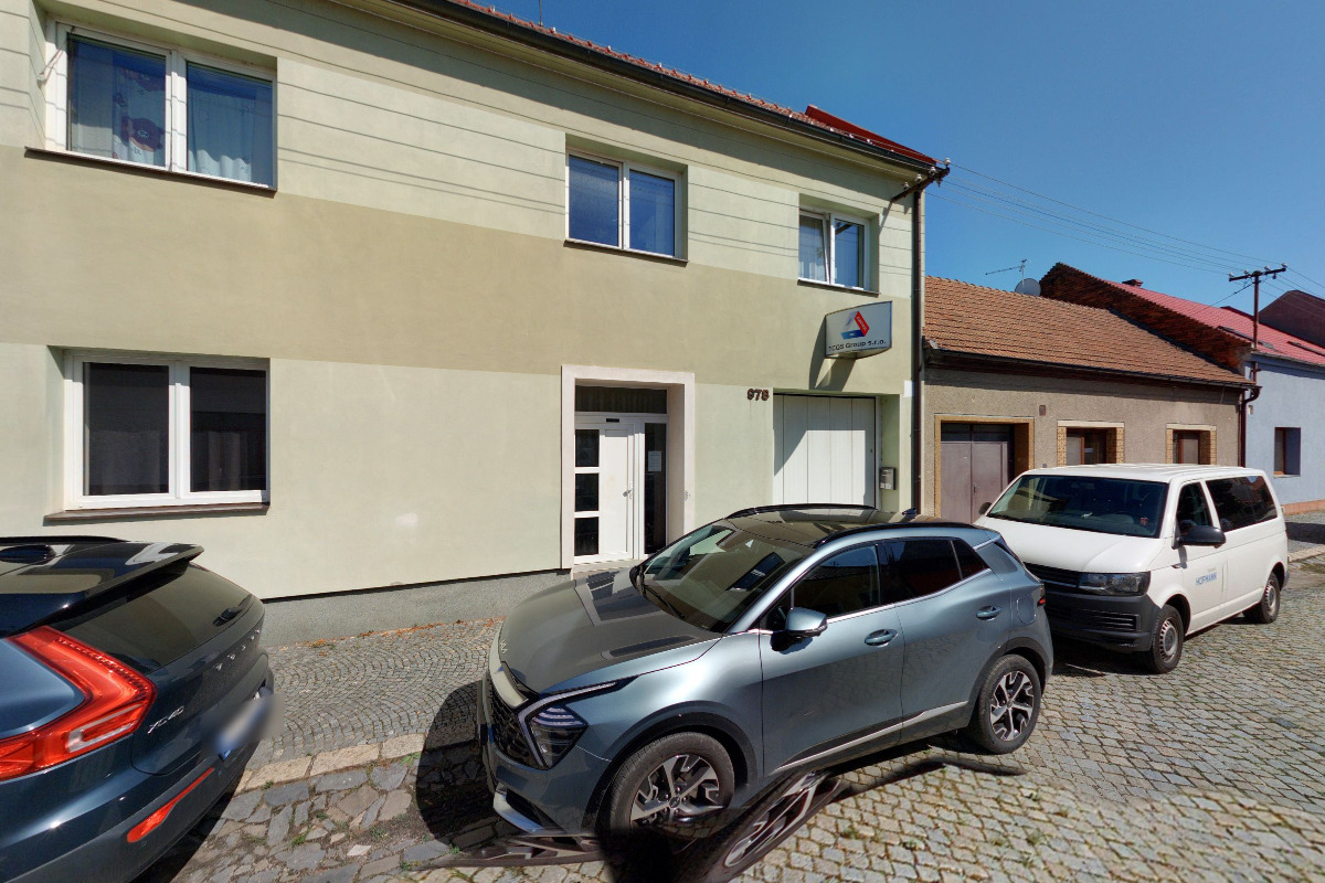 SAFIRES Andrea Hráčková