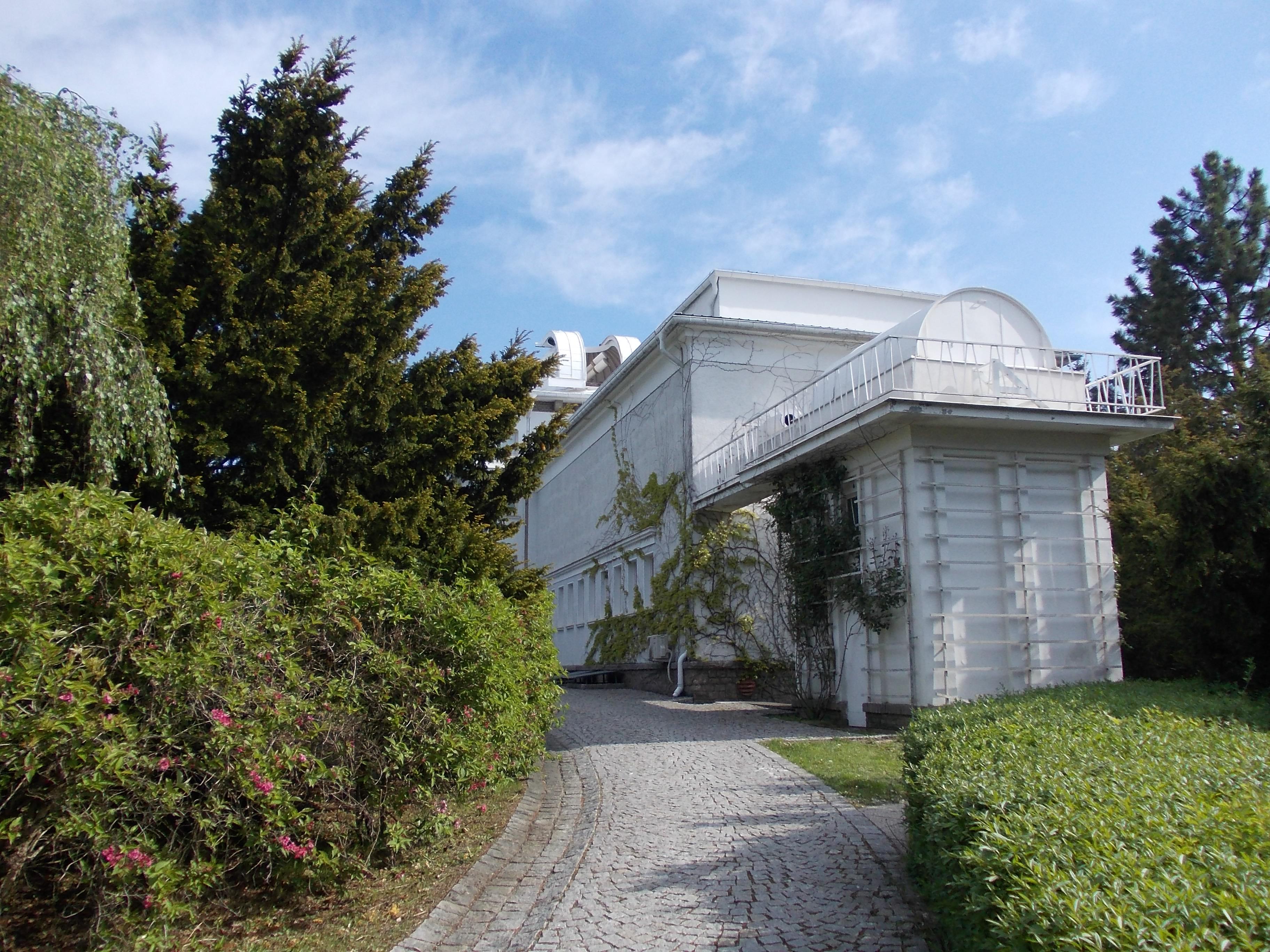 Knihovna Astronomického ústavu AV ČR foto 2