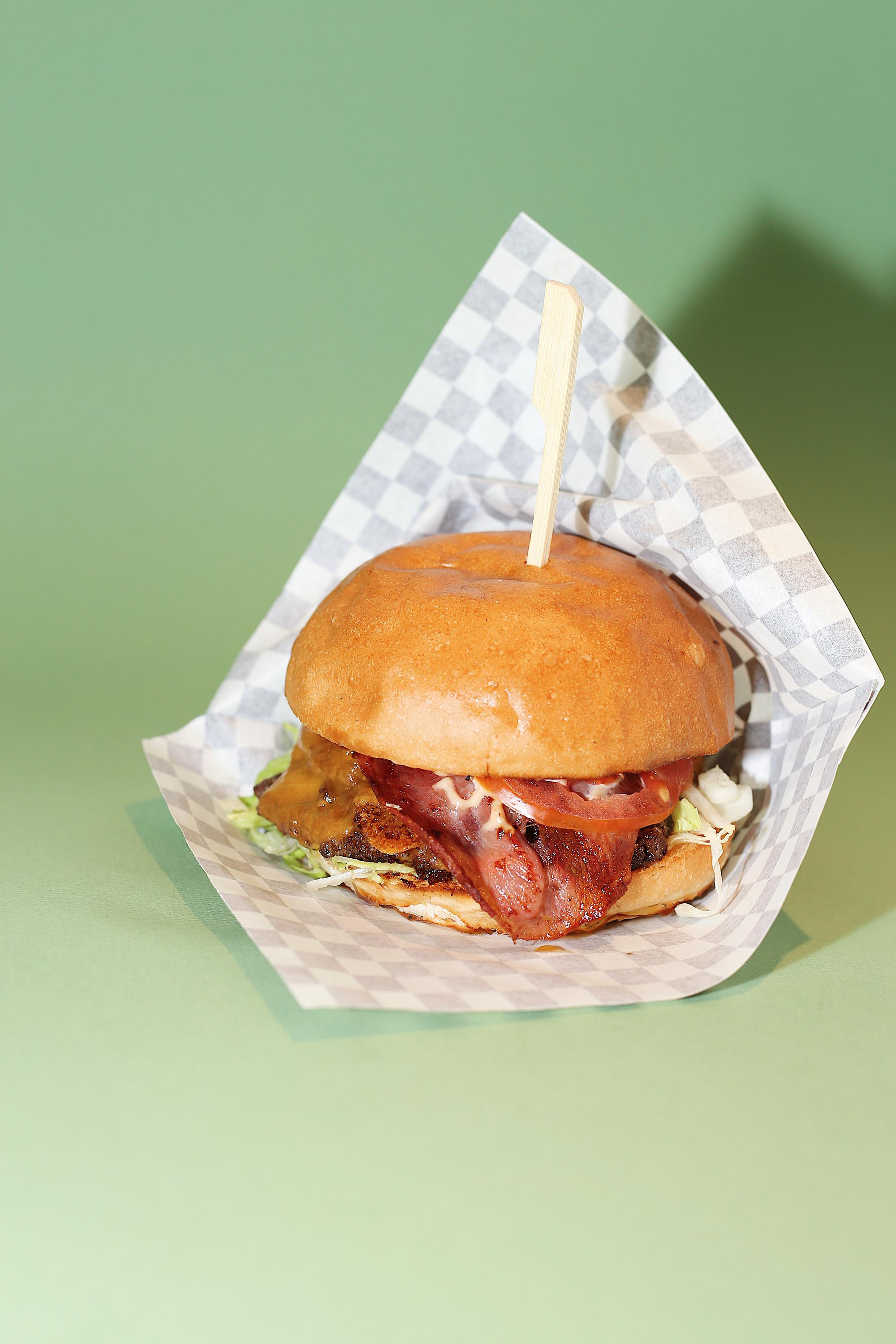 MATOKA Cheesesteaks & Burgers foto 6