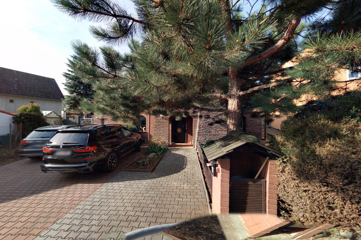 DOITALL INVEST, s.r.o.