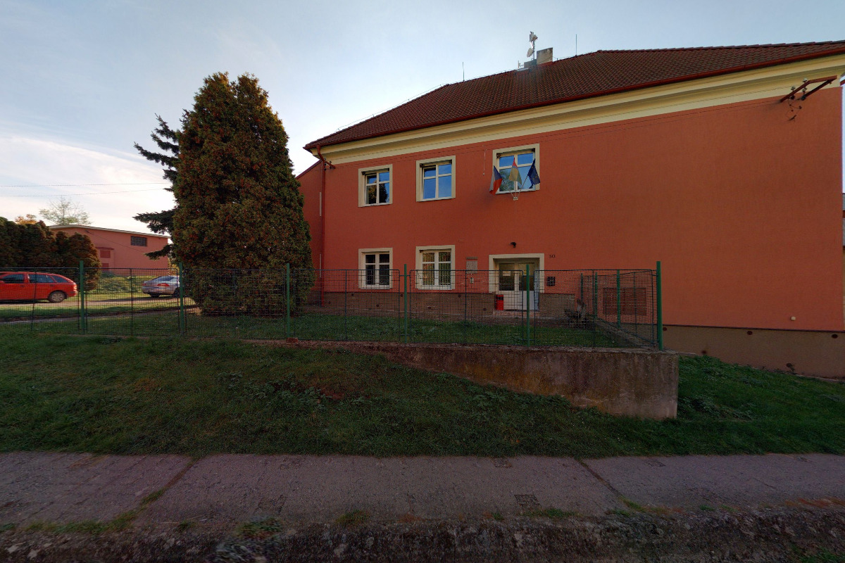 Libořice - obecní úřad foto 3