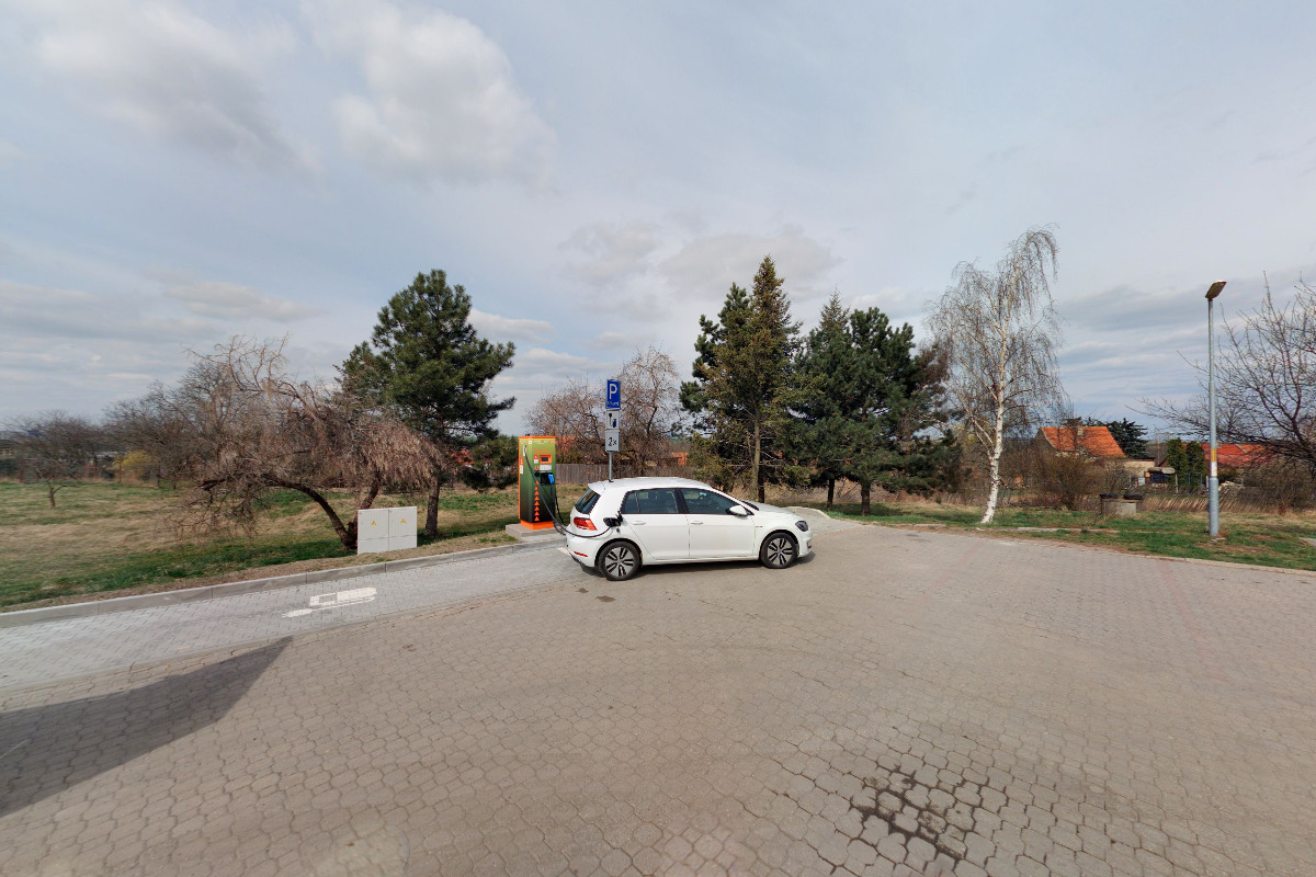 Nabíjecí stanice ČEZ foto 3