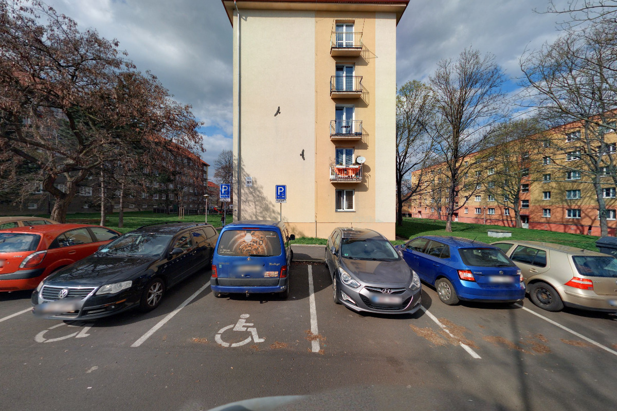 Družstvo Julie, družstvo