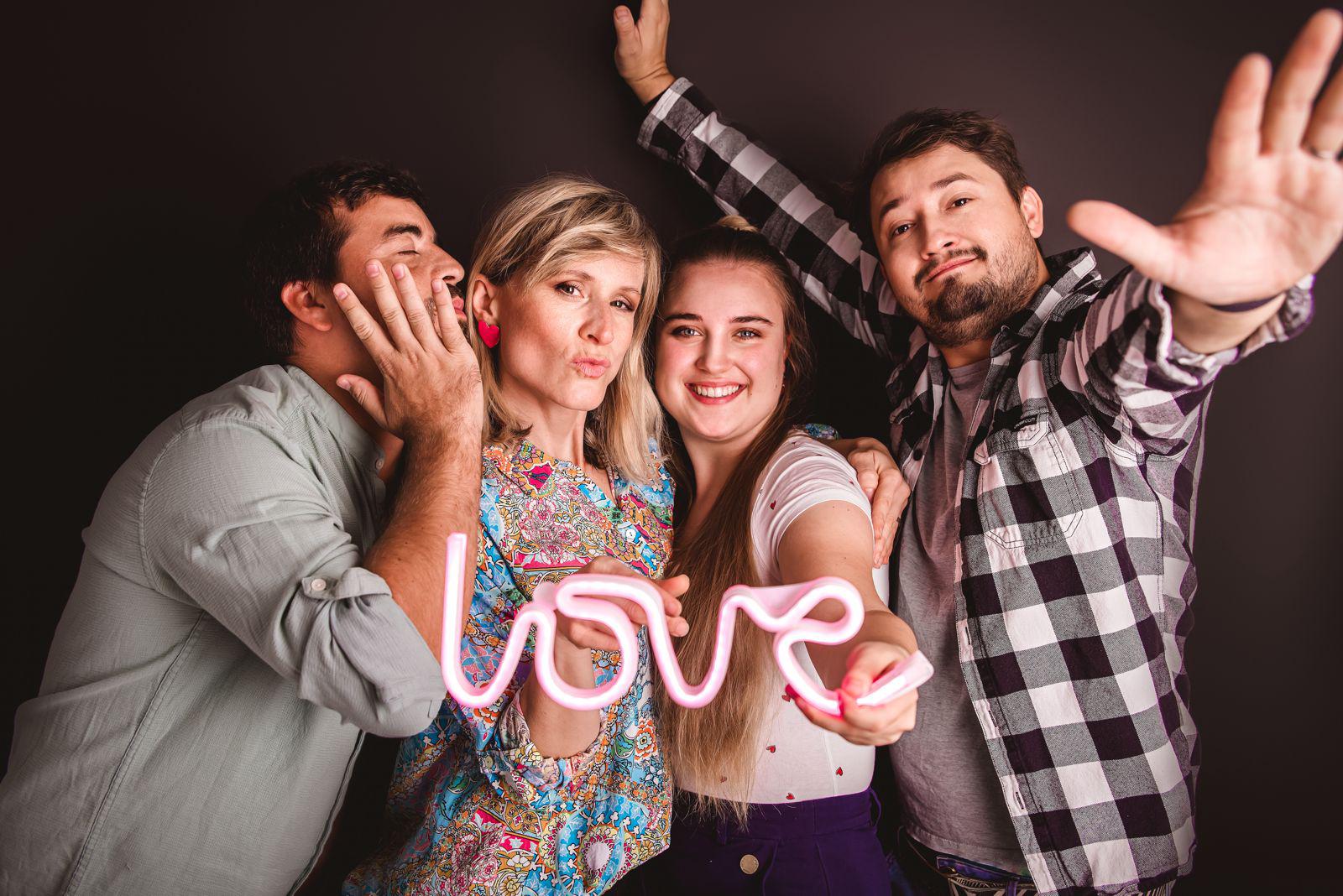 LOVE Band foto 4