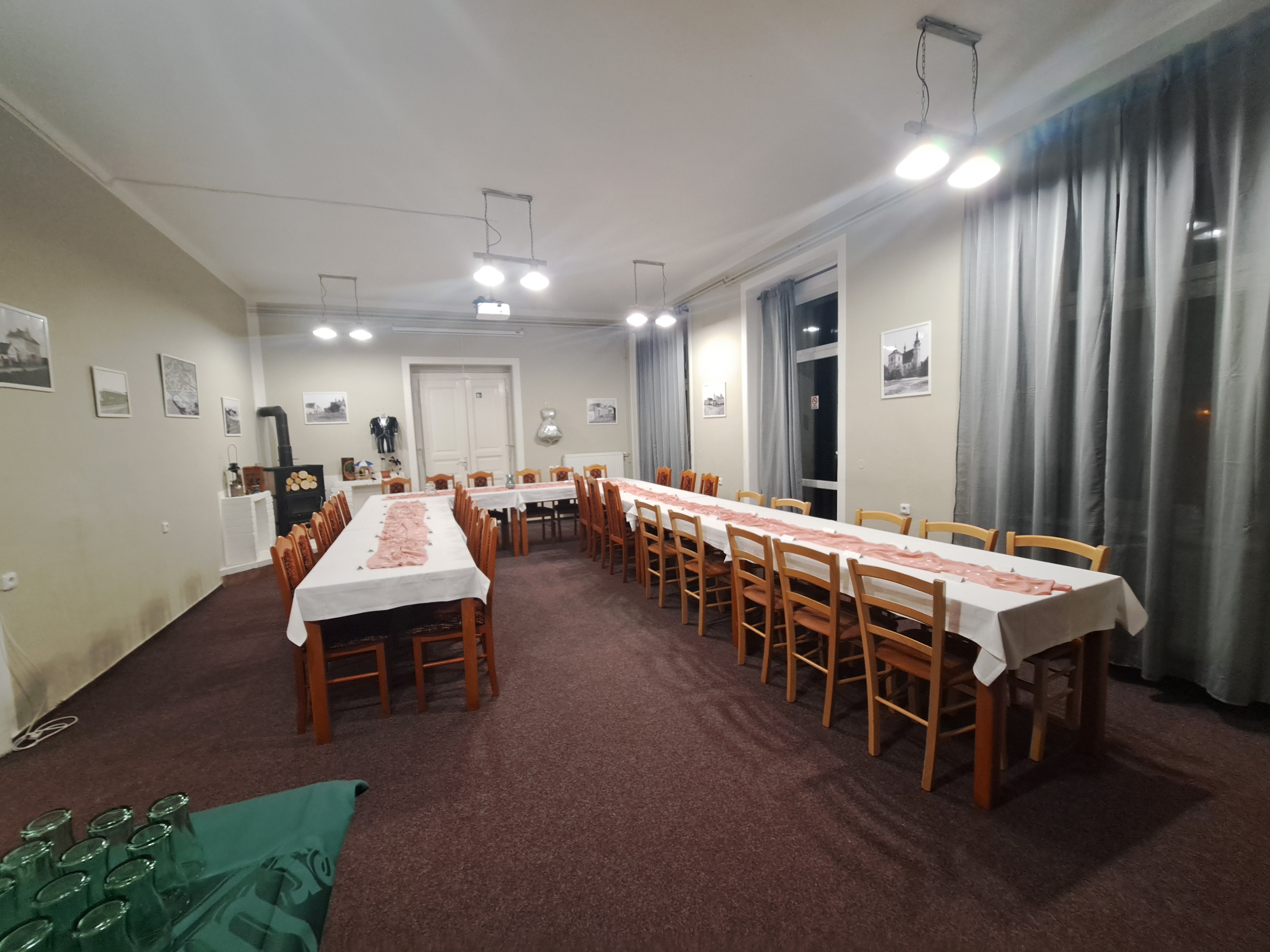 Restaurace Na Radnici Chotětov foto 2