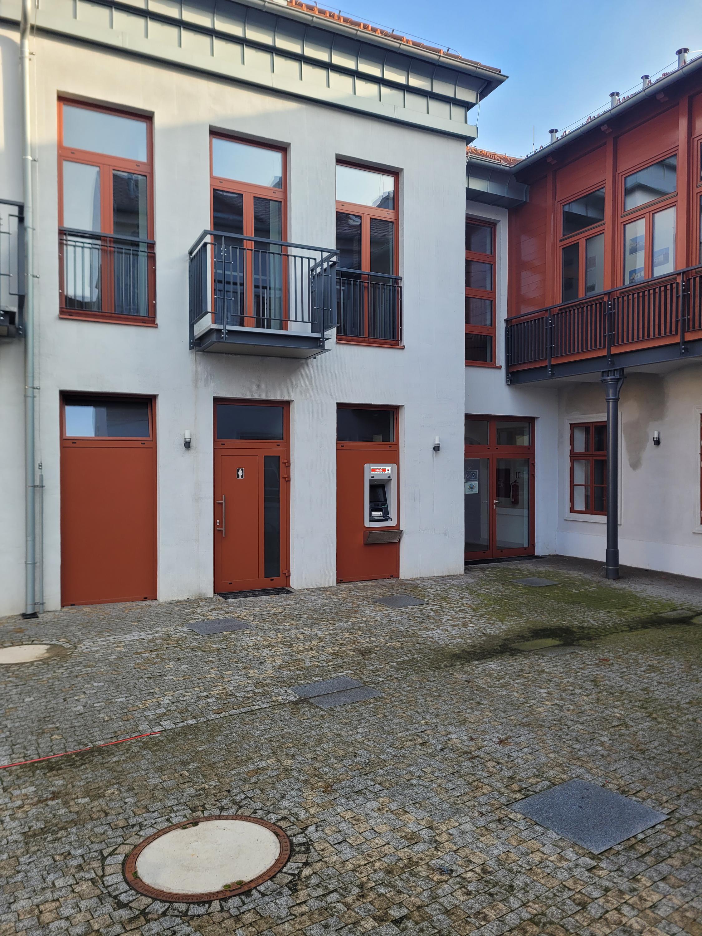 Bankomat Komerční banky foto 3