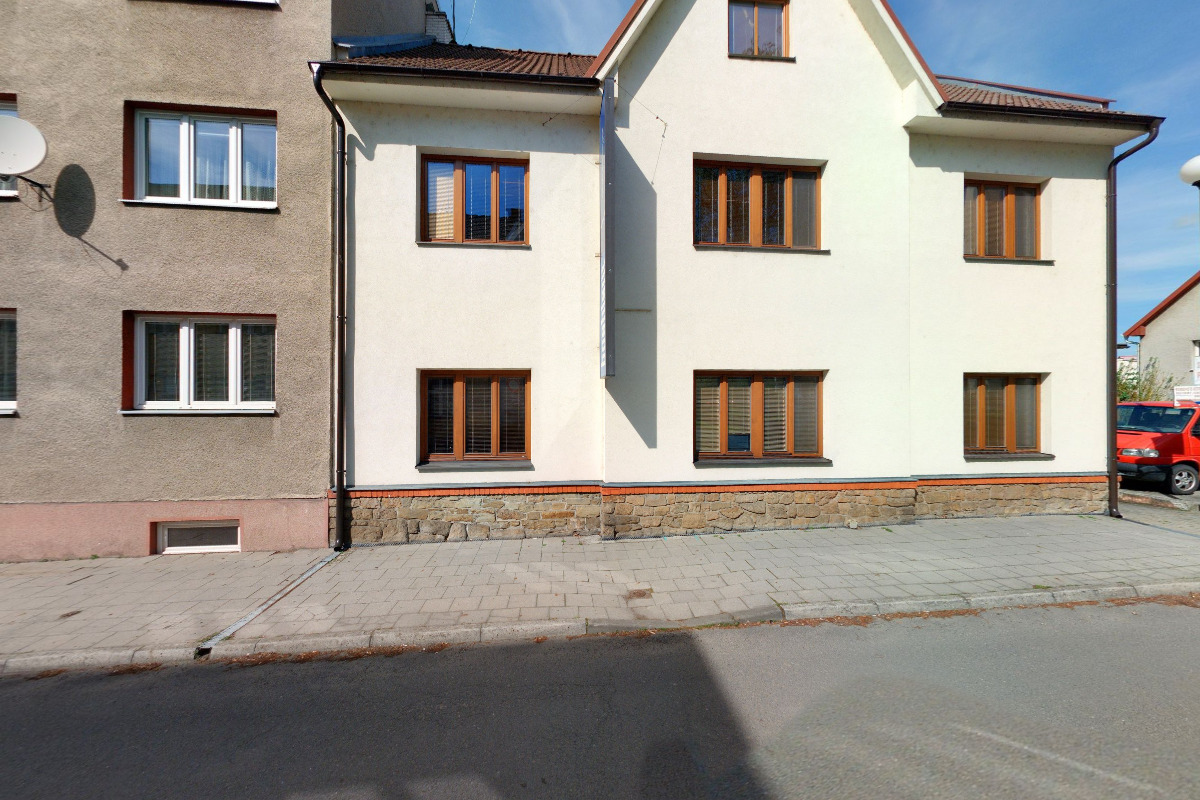 Mgr. Zuzana Svatošová, advokátka