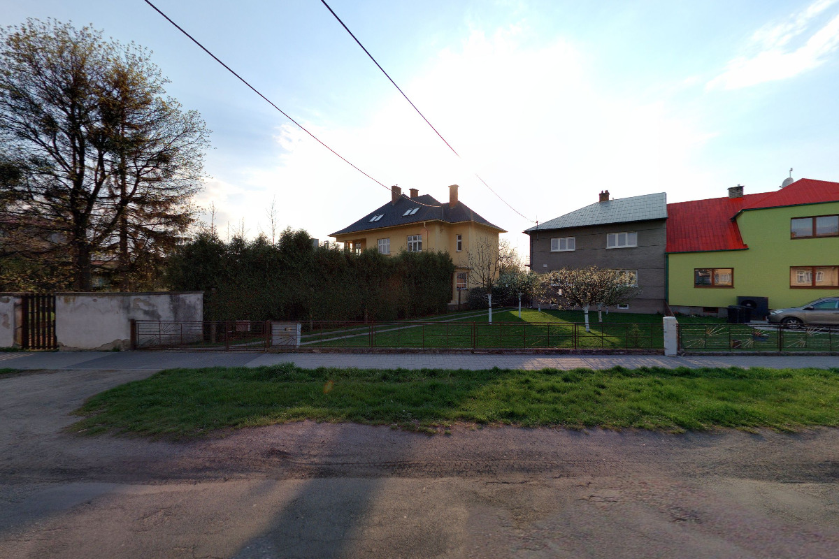 Střední škola nábytkářská a obchodní Bystřice pod Hostýnem foto 2