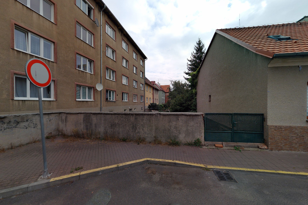 Petr Bíško - INSIA