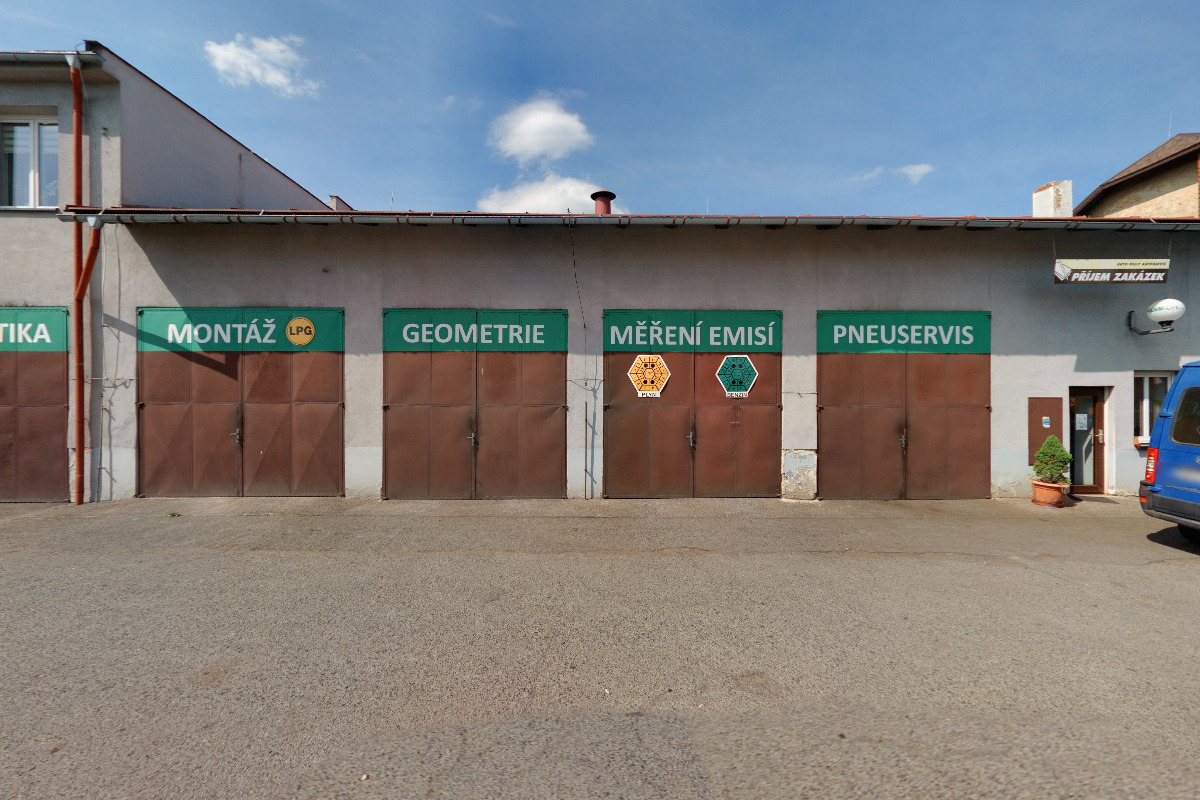 Autocentrum Zahrádka foto 2