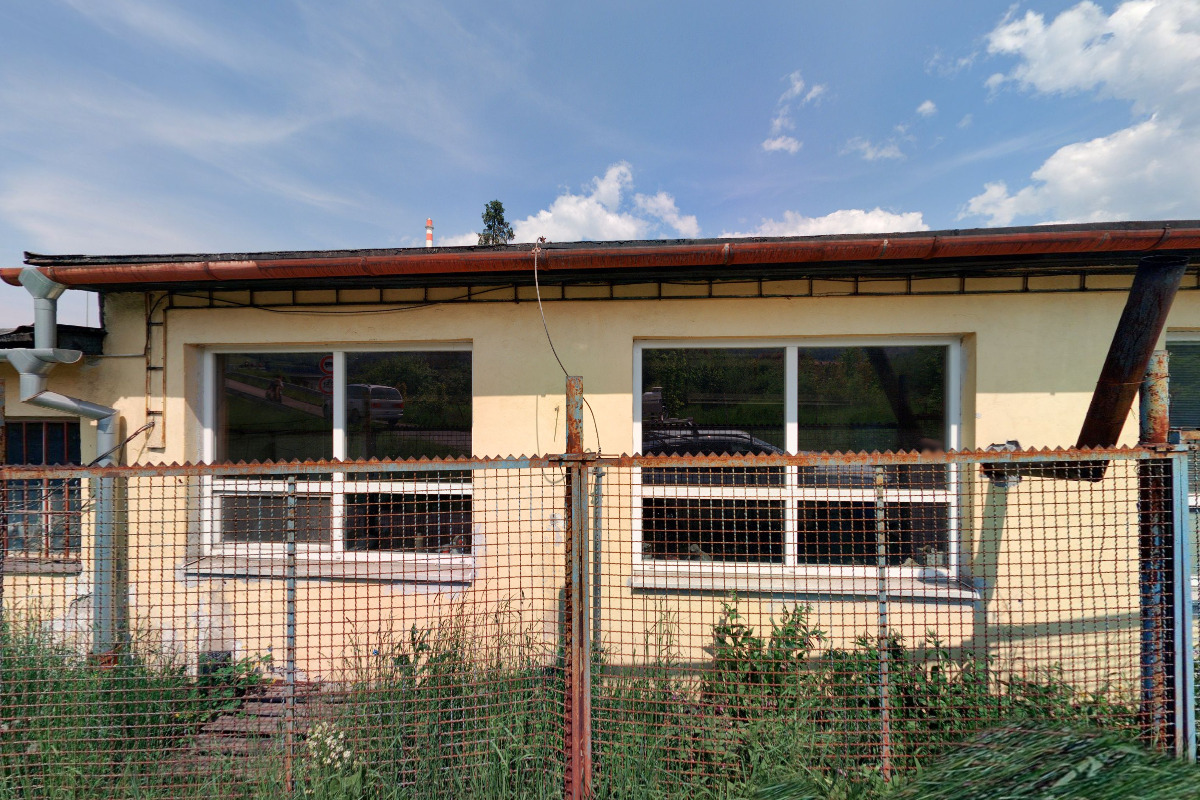 CRYSTAL COMPANY, s.r.o.