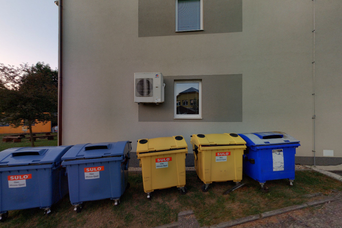 Obecní knihovna Hřivínův Újezd