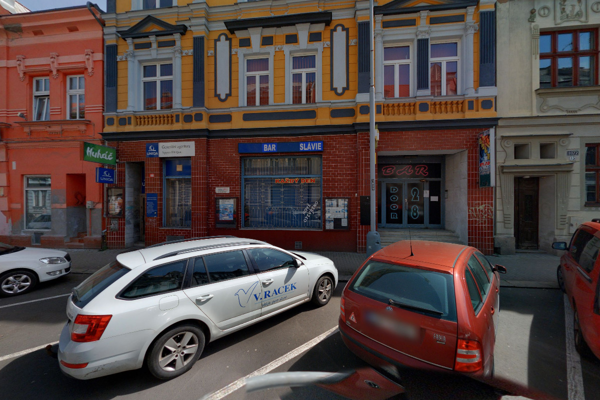 Hudební bar HUHÁČ