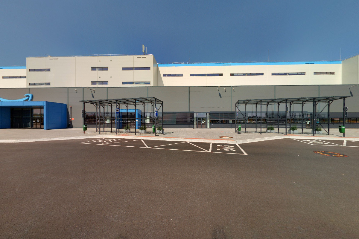 Amazon Logistic Prague