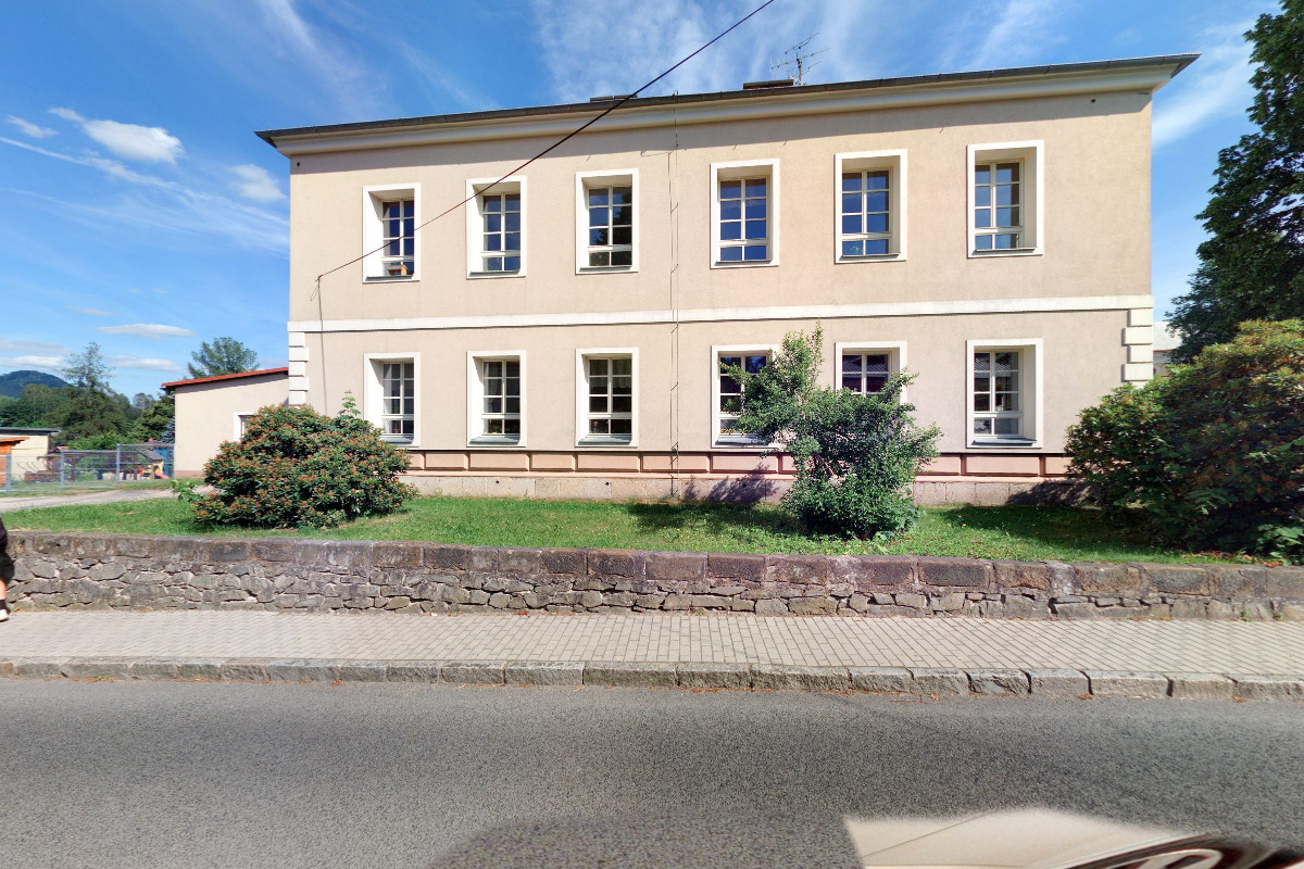 Základní škola a Mateřská škola Sloup v Čechách foto 3