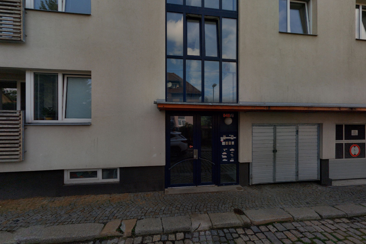 Lenka Vrabcová - školení na nehty