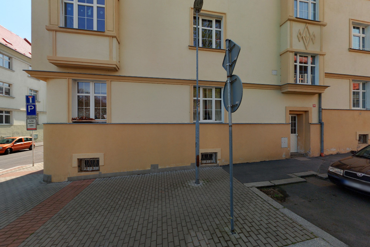 Petr Suchopárek - Opravy a servis strunných nástrojů